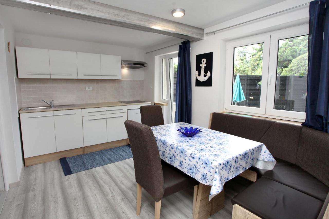Hilltop Apartments Red & Blue ポルトローシュ エクステリア 写真